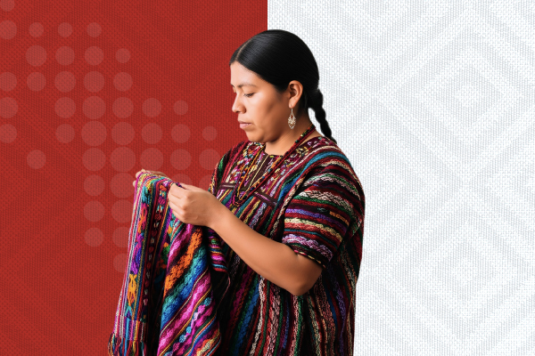 Emprendedora rural en México utilizando internet móvil para vender productos textiles y conectar con nuevos mercados 